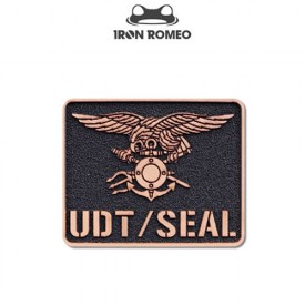 [Iron Romeo] 473 UDT/SEAL LEATER - 473 UDT/SEAL 인조가죽 엠블럼 스퀘어 